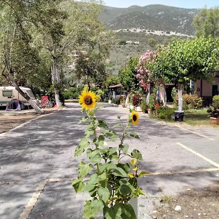 κάμπινγκ βερδελής Campsite *