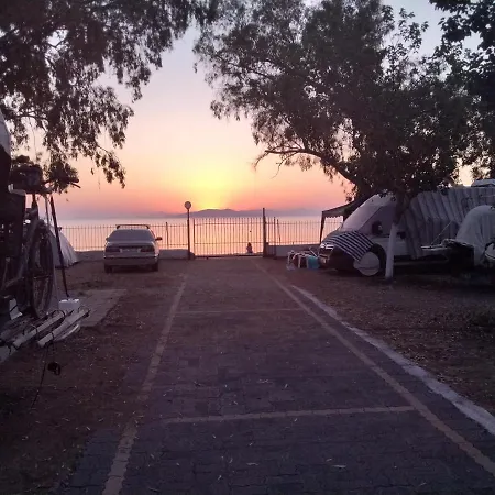 Campsite κάμπινγκ βερδελής