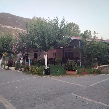 κάμπινγκ βερδελής Campsite *